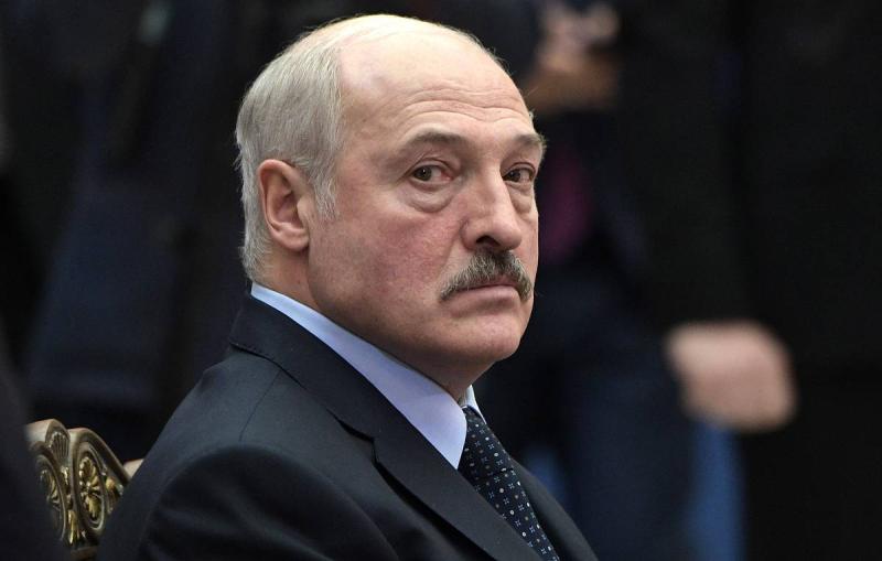 Лукашенко освободил от должности своего помощника Косинца