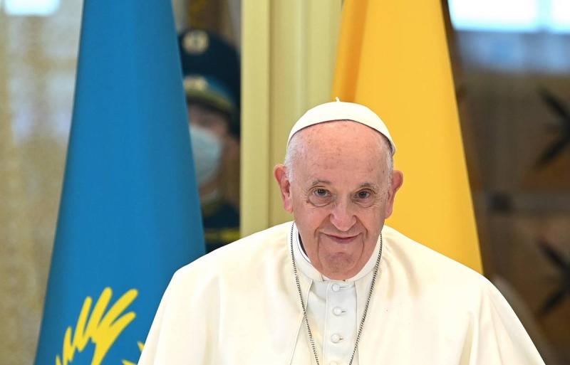 Папа Римский вновь выступил с призывом к мирным переговорам по Украине