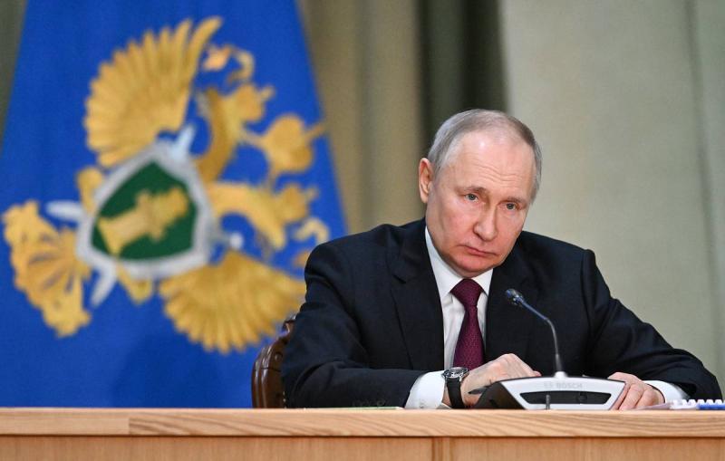 Путин: деньги, выделяемые на оборону и соцсферу, не должны уйти ни в чьи карманы