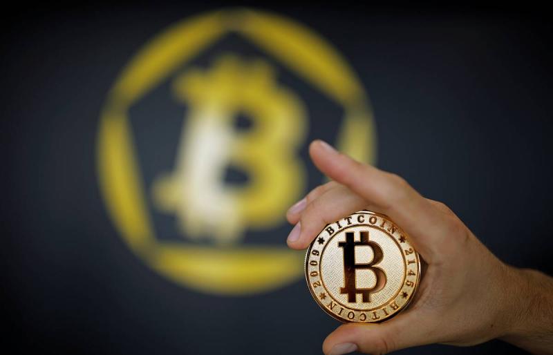 Цена биткойна впервые с 15 ноября 2021 года поднялась выше $61 тыс.