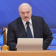 Лукашенко призвал белорусские СМИ 