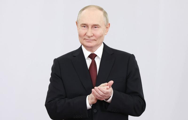 ФОМ: Путину доверяют 81% опрошенных российских граждан