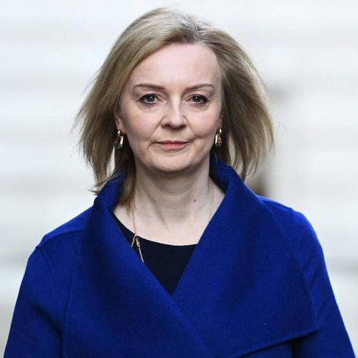 Трасс: Британия была недовольна контактами Макрона с Путиным после начала СВО