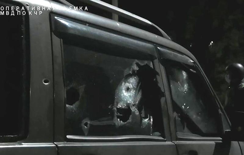 В КЧР двое полицейских погибли во время нападения на наряд ДПС