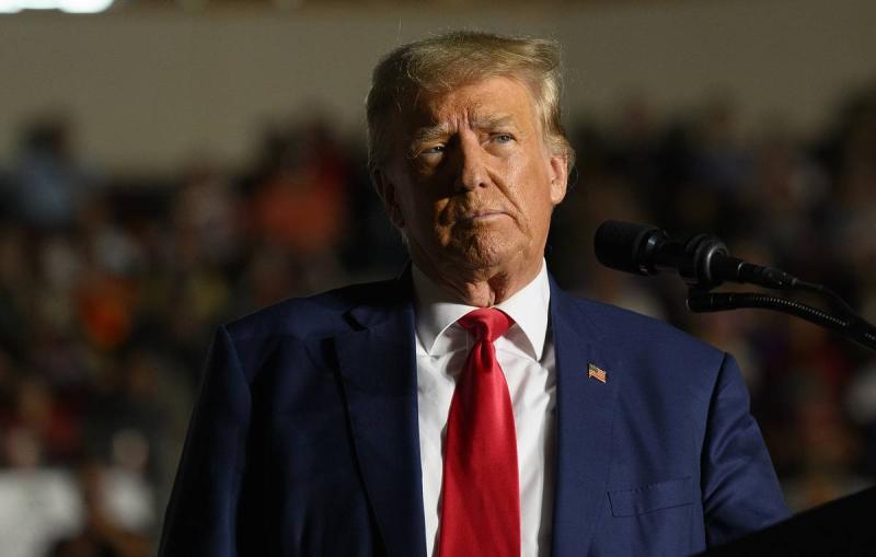 WP: Трамп приказал бы "бомбить Москву и Пекин" в случае конфликта на Украине или на Тайване