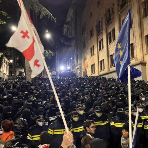 В Тбилиси проходит антиправительственный митинг