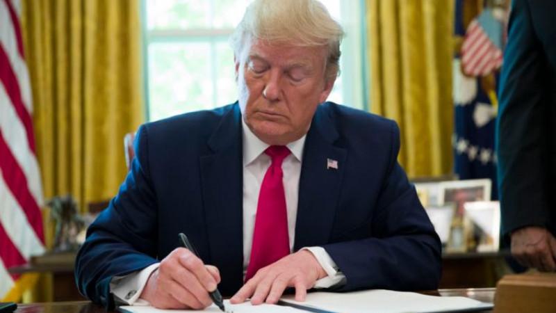 Трамп отменил режим санкций в отношении Сирии