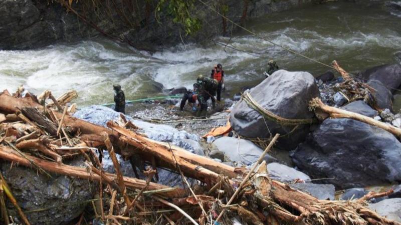 AFP: число погибших в результате наводнений в Индонезии составило более 500