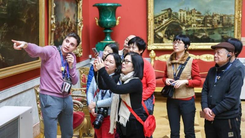 Президент России отменил визы для туристов из Китая