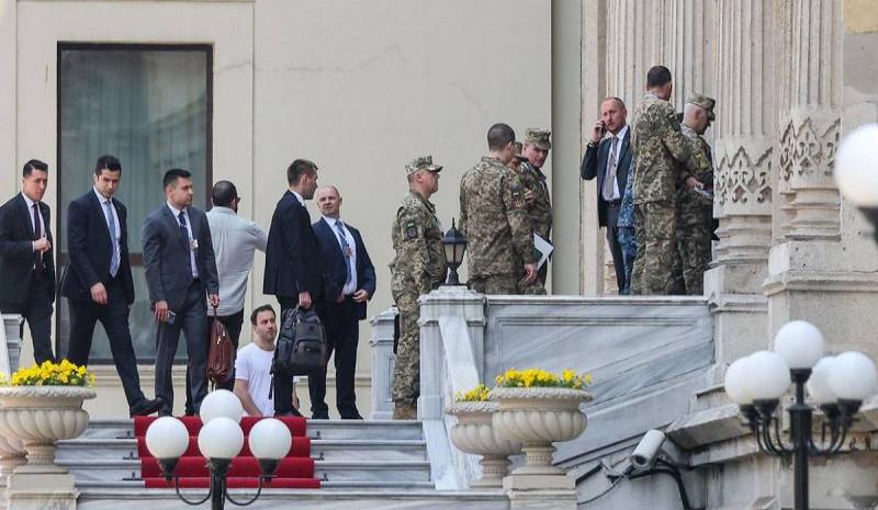 Часть украинской делегации прибыла на переговоры в Стамбуле в военной форме