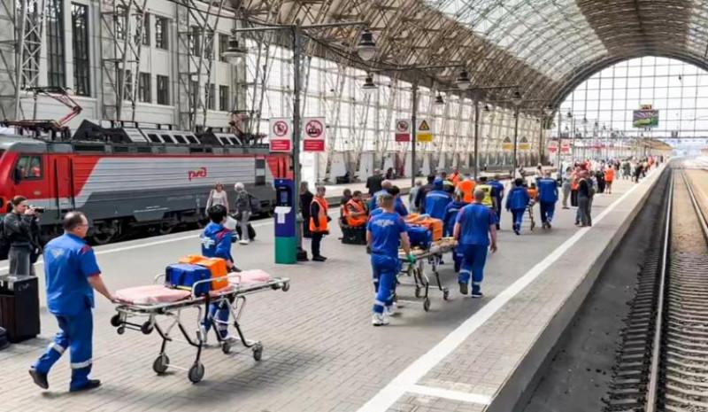 Число пострадавших при обрушении моста в Брянской области достигло 104