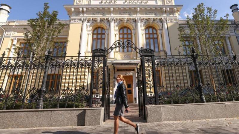 Банк России отмечает замедление инфляции быстрее ожиданий