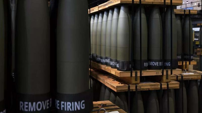 NYT: США на несколько месяцев остановят поставки Украине боеприпасов