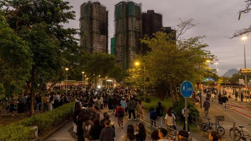 SCMP: число погибших в результате мощного пожара в Гонконге возросло до 156