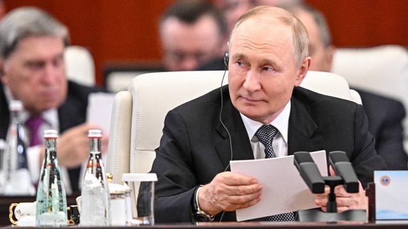 Путин пригласил Ким Чен Ына посетить Россию с визитом