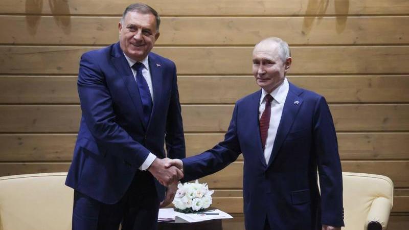 Додик рассказал, что попросил Путина не бросать Республику Сербскую "на откуп" евробюрократам