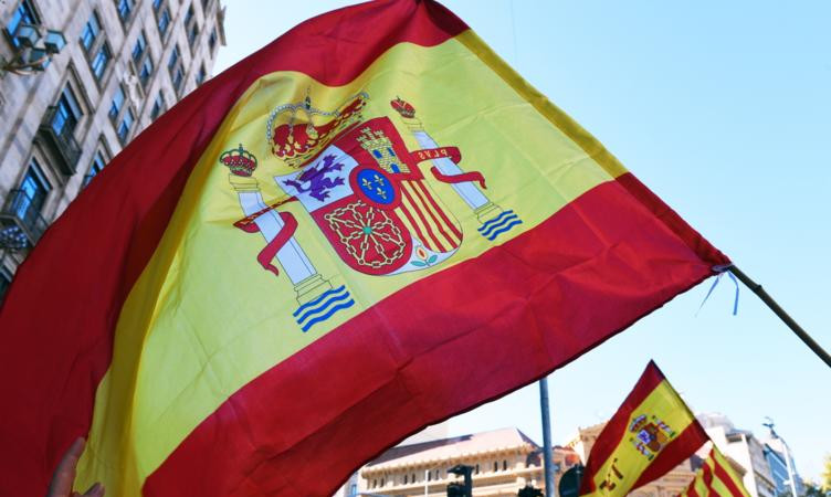 В Испании намерены закрепить в конституции право на аборт