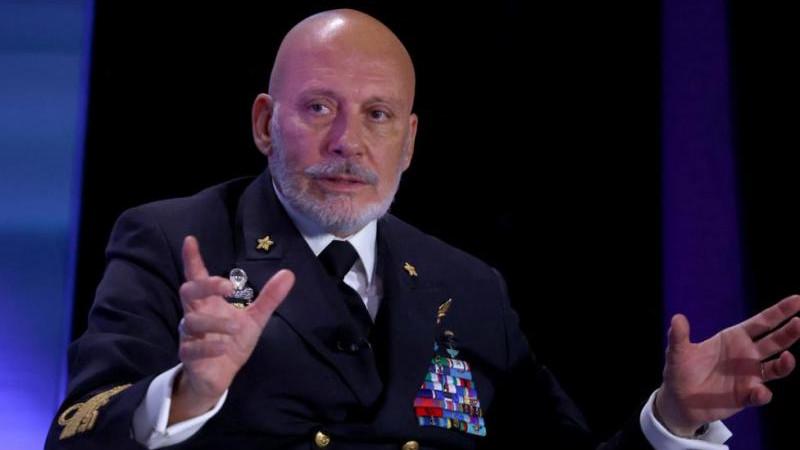 Адмирал НАТО призвал начать мирные переговоры по Украине