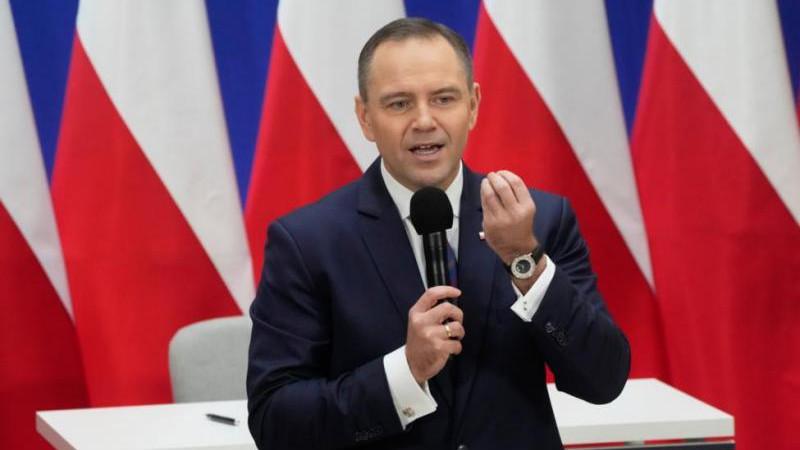 Навроцкий считает, что Зеленский должен проявить благодарность к полякам за помощь