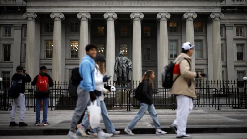 В США откроют несовершеннолетним накопительные "счета Трампа" с $1 тыс.