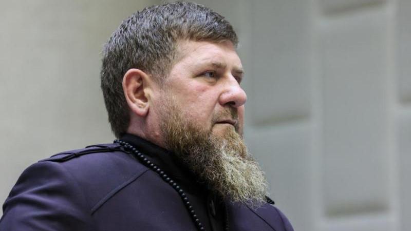 Кадыров отметил, что непосещение им совещаний не означает его смерть