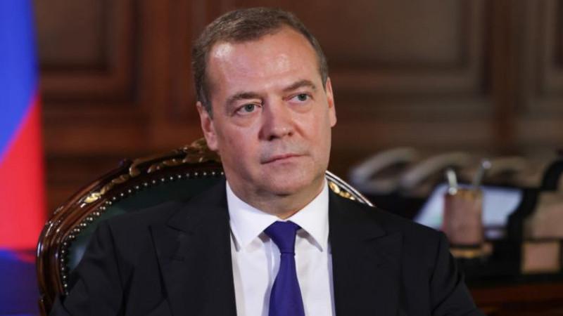 Медведев заявил, что Россия гордится героями СВО