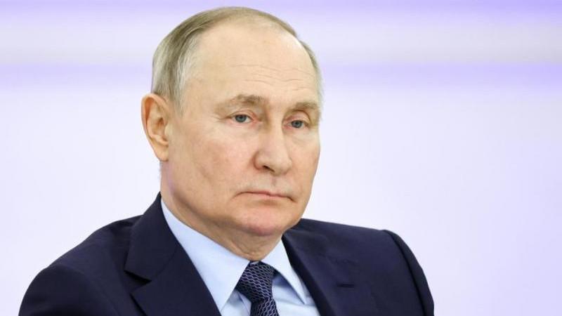 Президенту РФ рассказали про "чилловую катку" и "полный кринж"