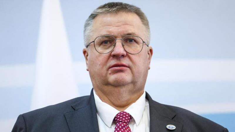 Оверчук: экономические отношения России и Азербайджана развиваются очень хорошо