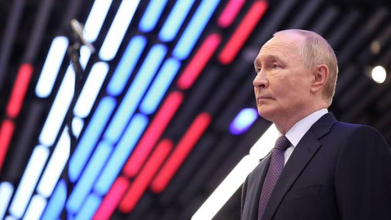 Путин заявил, что Россия отменит визы для граждан Китая