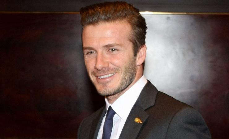 Карл III посвятил Бекхэма в рыцари