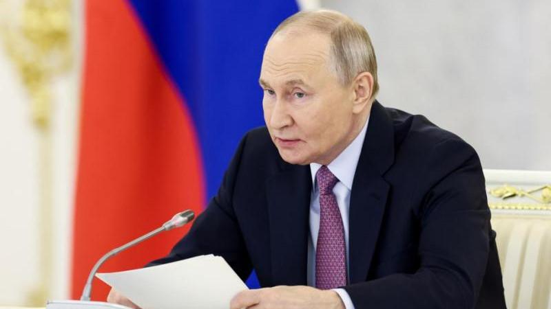 Путин отметил, что Россия и Индия проводят 90% расчетов в нацвалютах