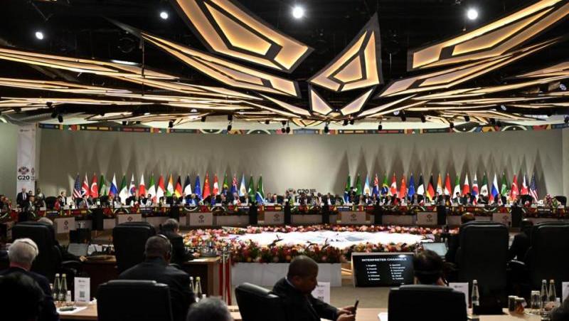 ЮАР приостанавливает участие в работе G20