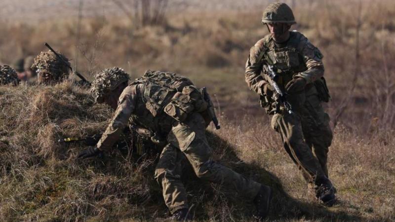 Грушко отметил, что Европа готовится к вооруженному столкновению с Россией