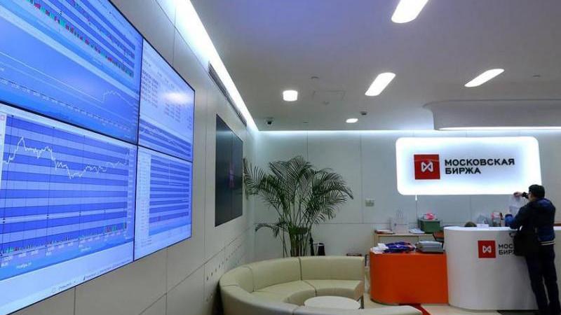 Российский рынок акций на открытии основной торговой сессии растет