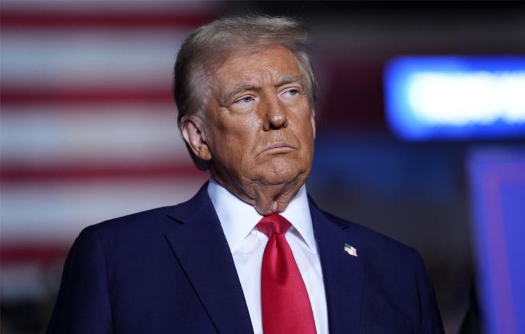 Трамп заявил об "очень хороших переговорах" по России и Украине