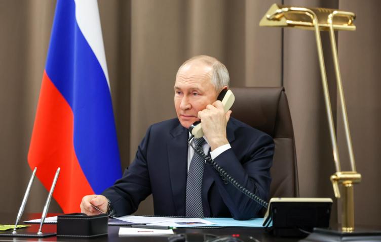 Путин принял приглашение Моди посетить Индию с визитом