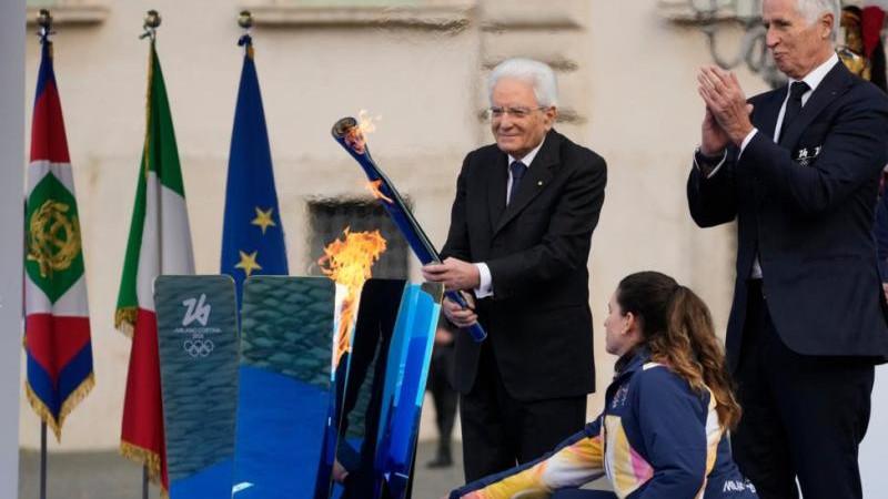 Столица Италии встретила олимпийский огонь зимних Игр 2026 года