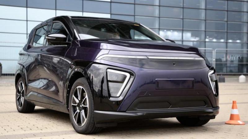 Электромобиль "Атом" появится на дорогах России в 2026 году