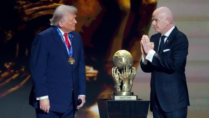 Трамп стал первым лауреатом Премии мира ФИФА