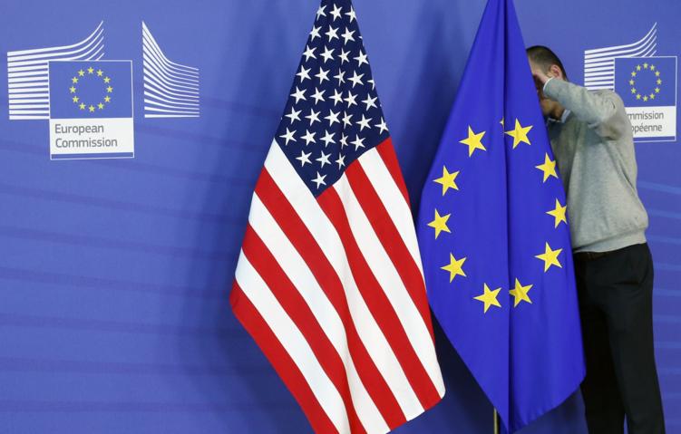 ЕК: США обложили пошлинами 70% экспорта Евросоюза на сумму €380 млрд