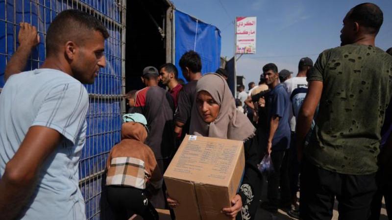 В Газу после прекращения огня пропускают менее 30% от необходимой помощи