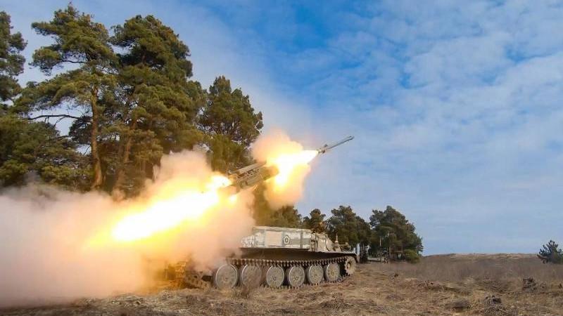 Российские средства ПВО нейтрализовали за сутки 402 беспилотника ВСУ