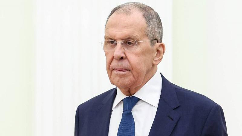 Лавров отметил, что в НАТО зреет "легкий бунт на корабле"
