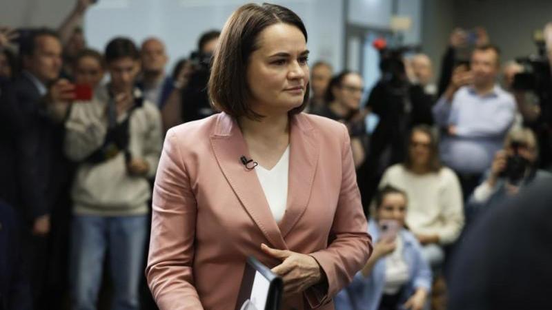 В Литве понизили статус охраны Тихановской