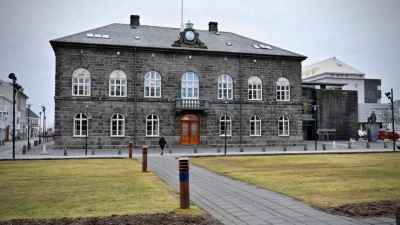 Президент Исландии пояснила, зачем страна без армии нужна НАТО