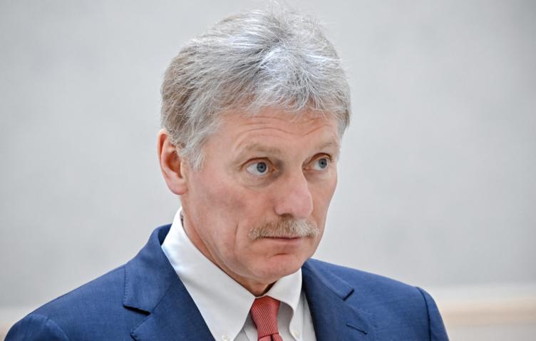 Песков отреагировал на слова Вэнса, что Россия запрашивает слишком много по Украине