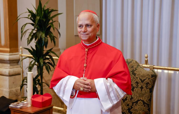 Новым Папой Римским избран американский кардинал Роберт Фрэнсис Прево