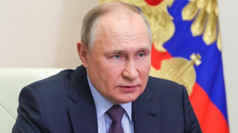 Президент РФ обсудил с членами СБ региональную безопасность