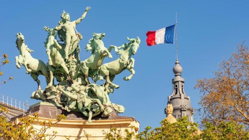 FT: Франция не желает экспроприировать хранящиеся в ее частных банках российские активы