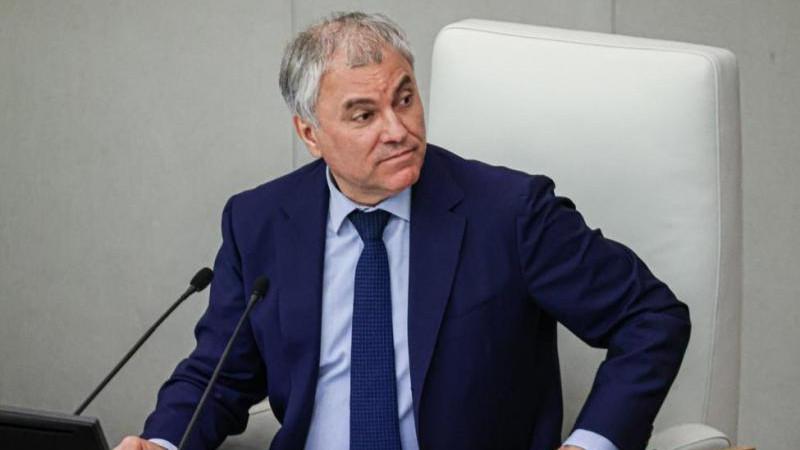 Володин считает, что Франция устала от позора Макрона